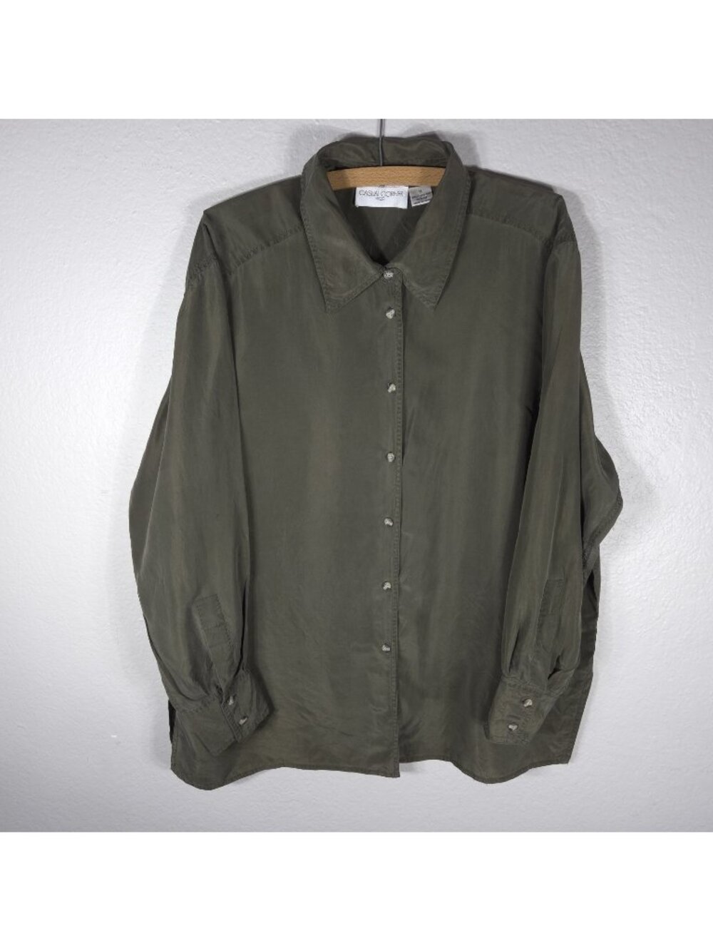 Casual Corner 100% Silk M Blouse Button Front Shirt Women OliveGreen Long Sleeve